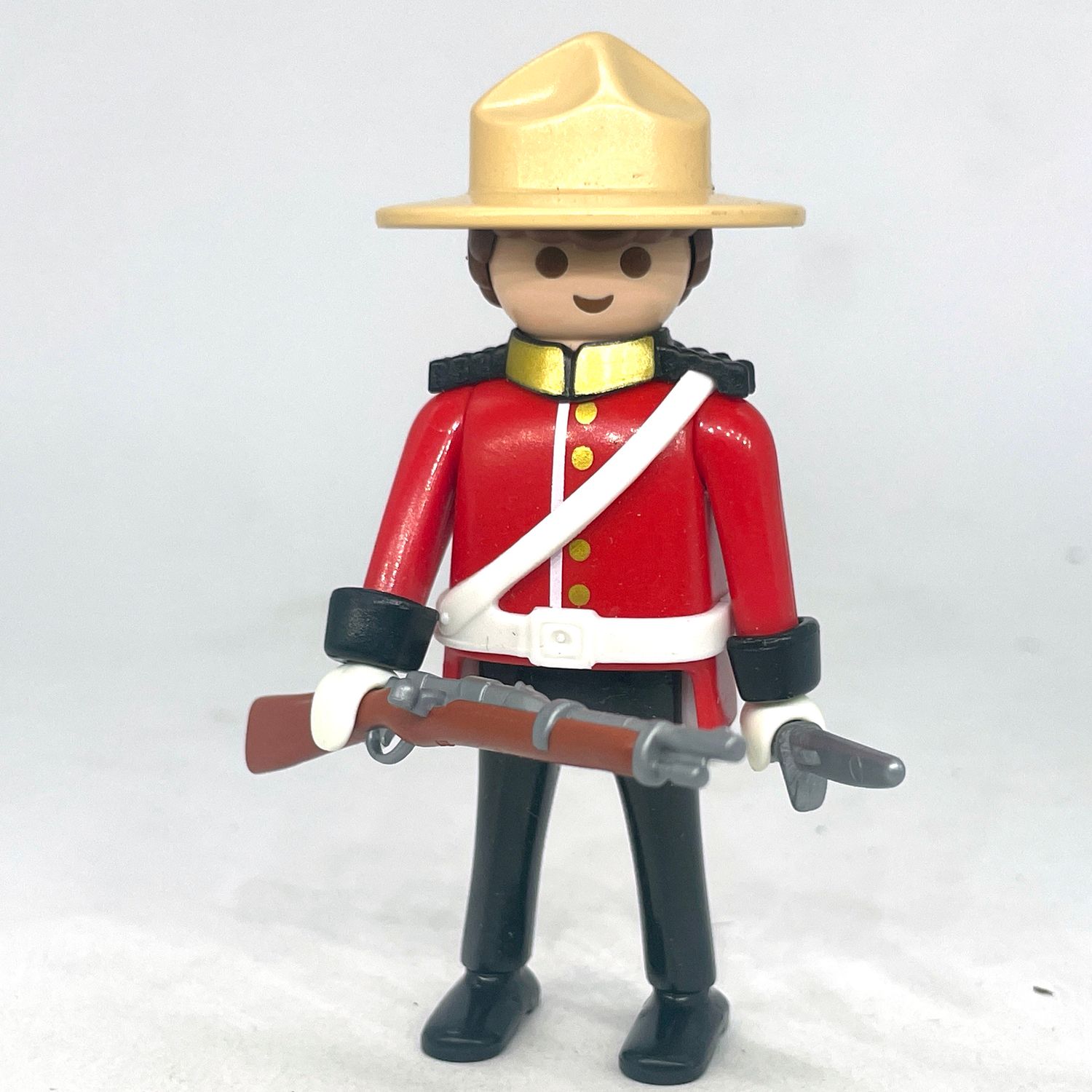 playmobil policier canadien