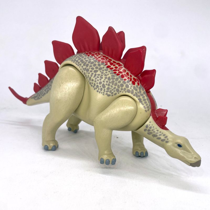 playmobil dinosaure stégosaure gris clair