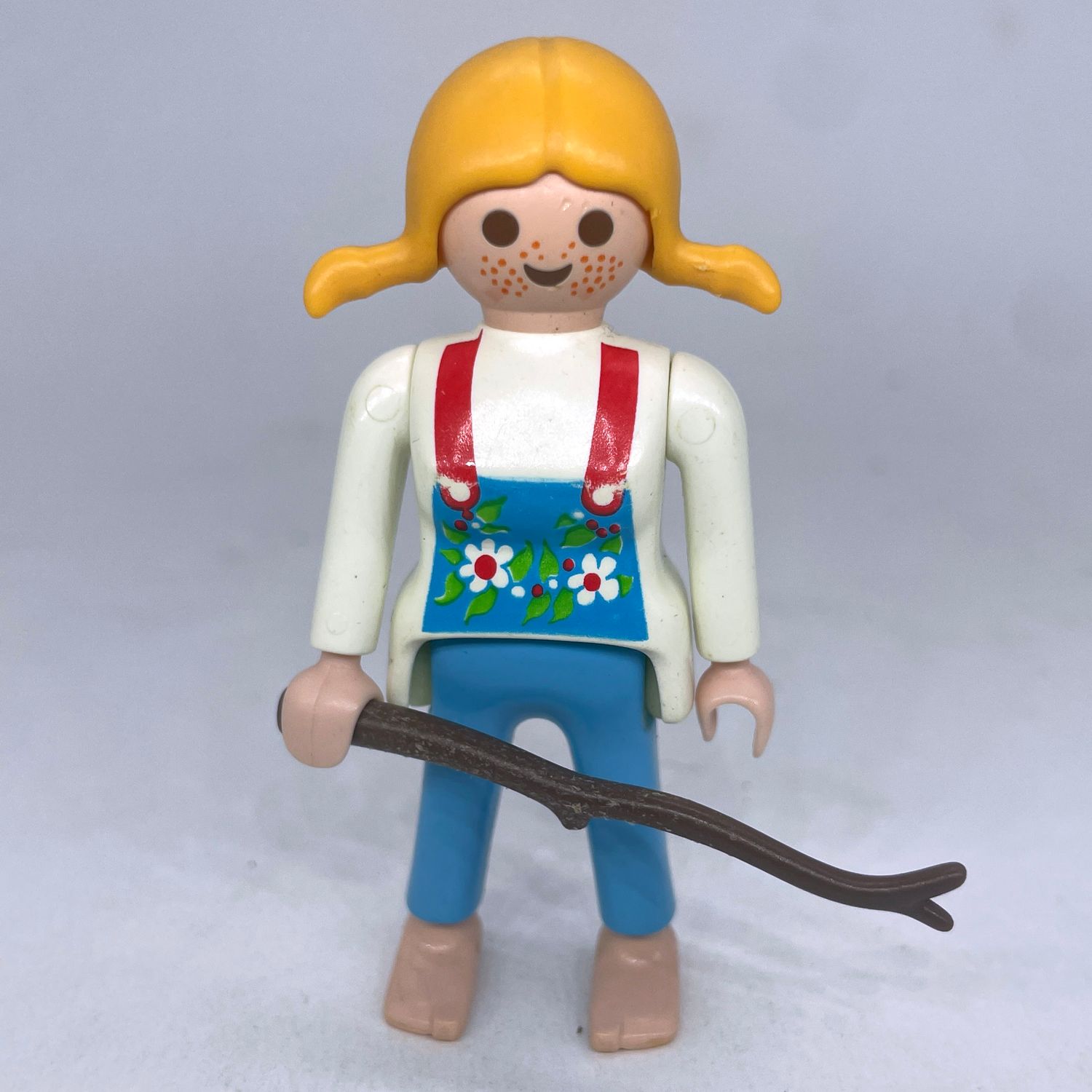 playmobil fermière aux couettes