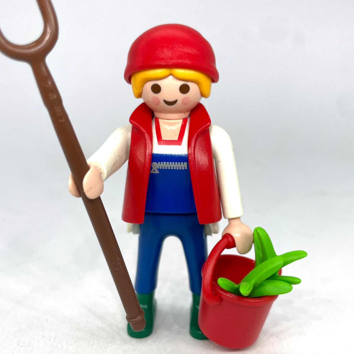 playmobil fermière fourche
