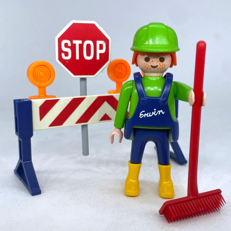 playmobil ouvrier travailleur avec barrière