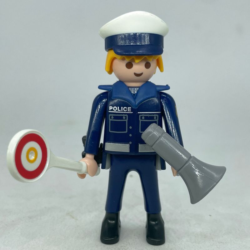 playmobil policier bleu mégaphone playmobil policier bleu mégaphone