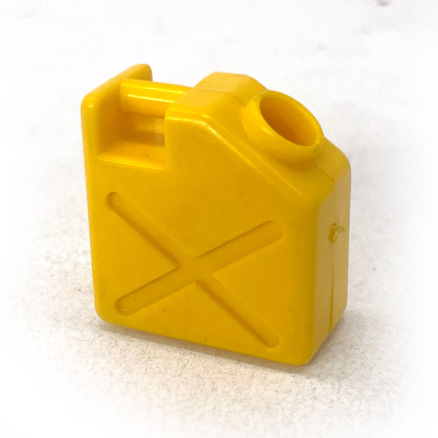 playmobil jerrican jaune