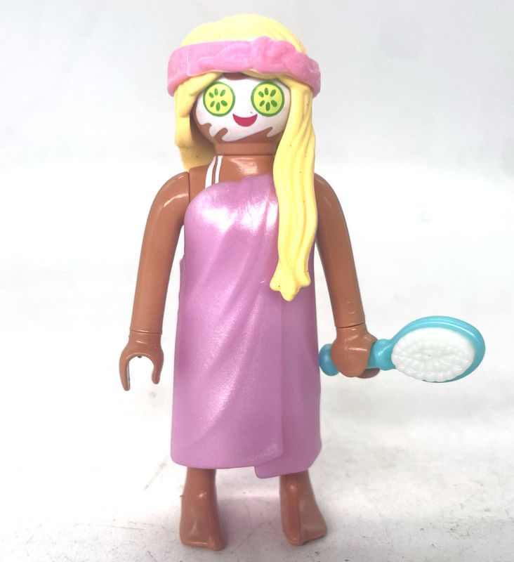 Playmobil femme en serviette rose S22 Playmobil femme en serviette rose S22