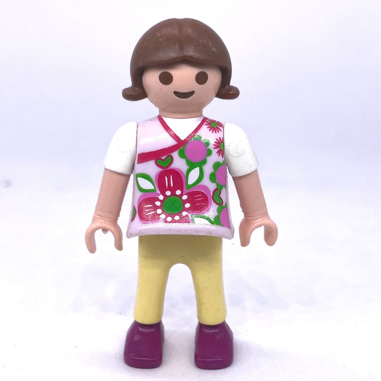 playmobil enfant fillette croisé fleuri