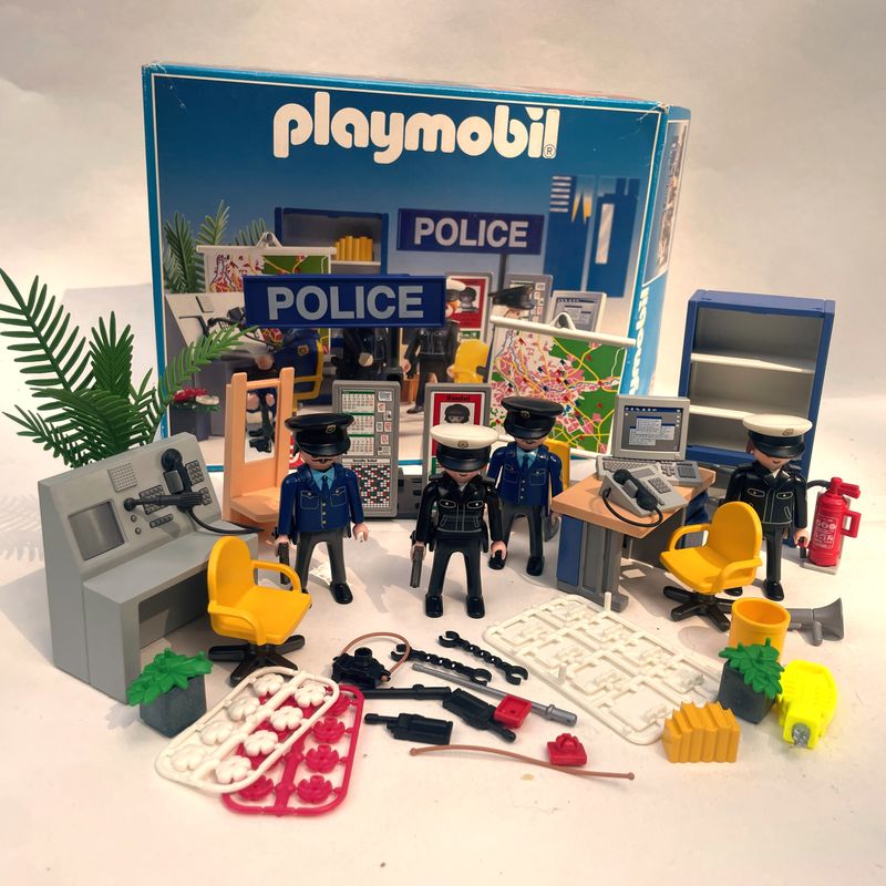 playmobil 3957 bureau de police playmobil 3957 bureau de police
