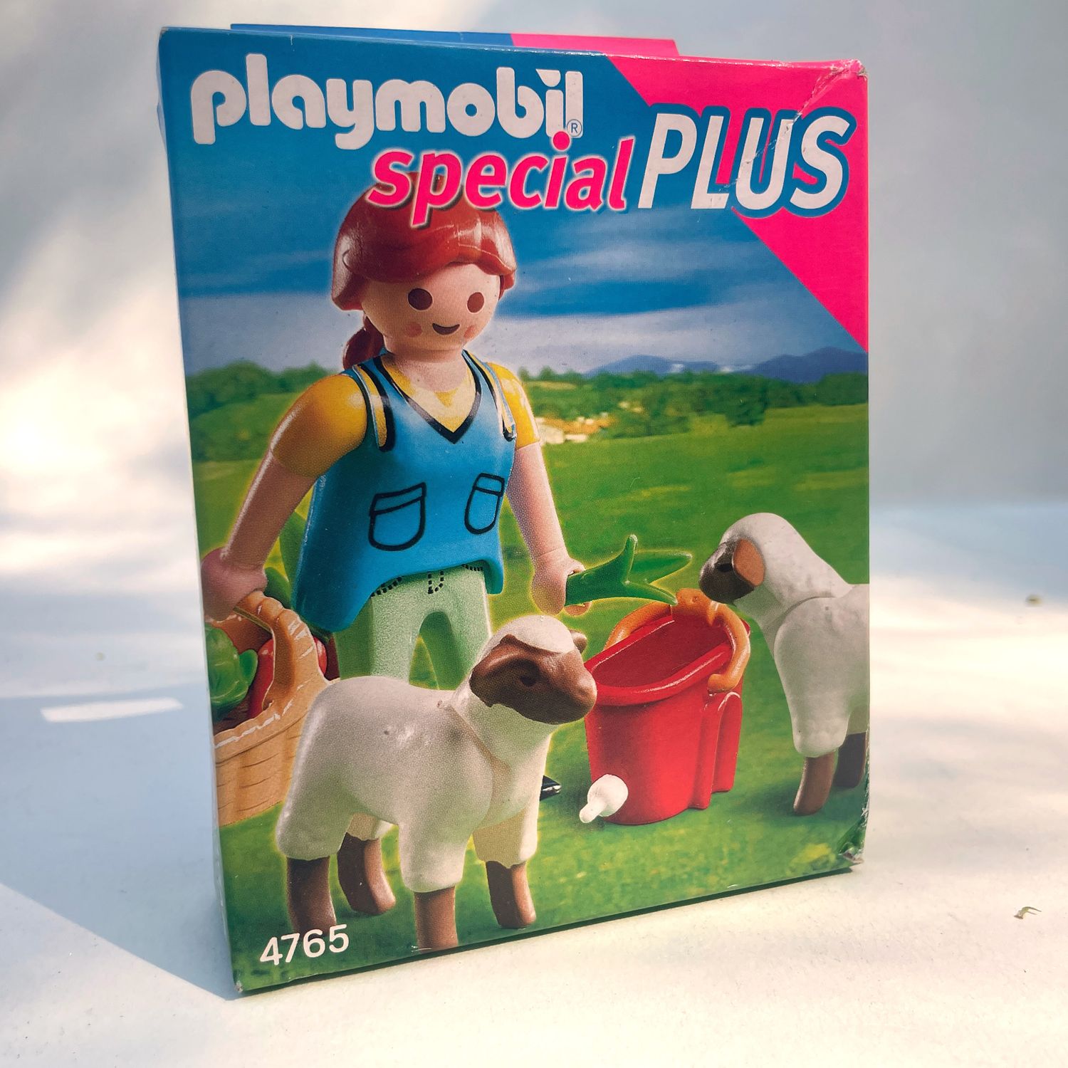 playmobil 4765 fermière et agneaux