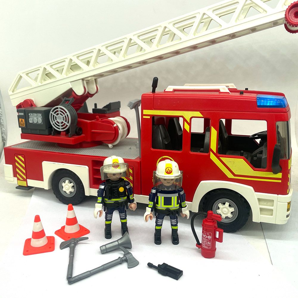 playmobil camion de pompier grande échelle playmobil camion de pompier grande échelle