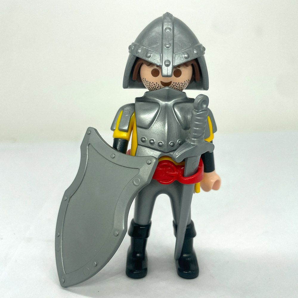 playmobil chevalier jaune