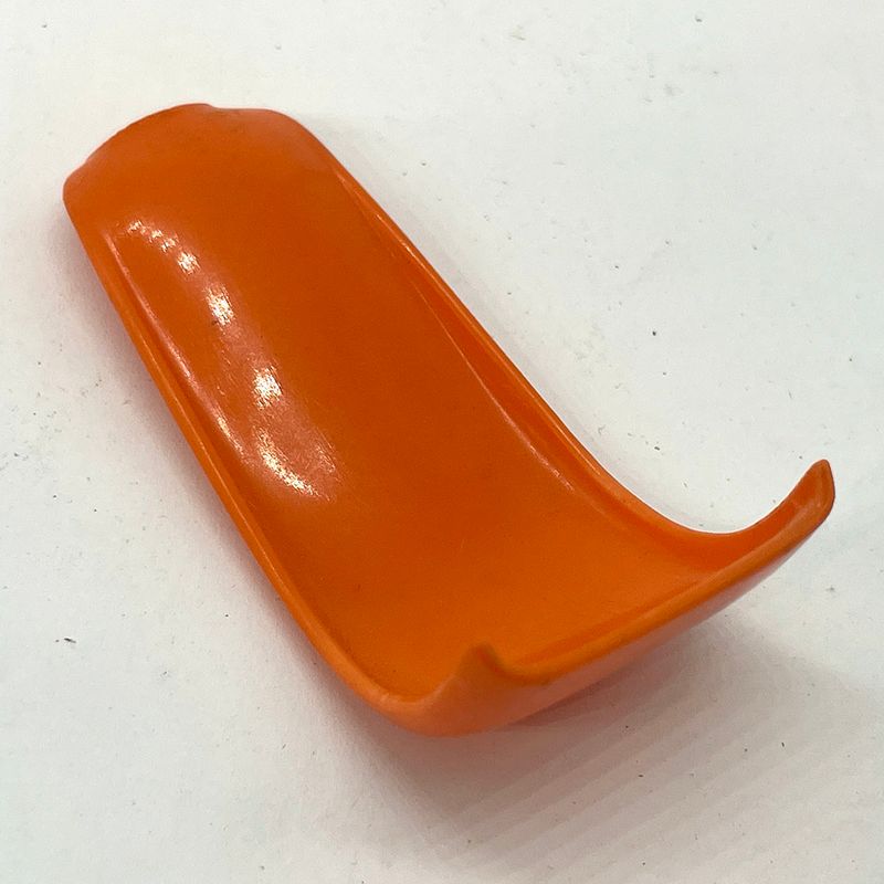 Playmobil cape rouge recourbée vintage Playmobil cape rouge recourbée vintage