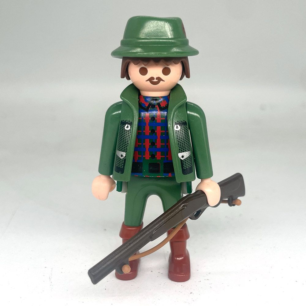 playmobil chasseur garde forestier