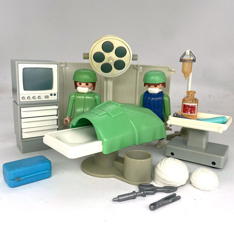 playmobil salle d'opération playmobil salle d'opération