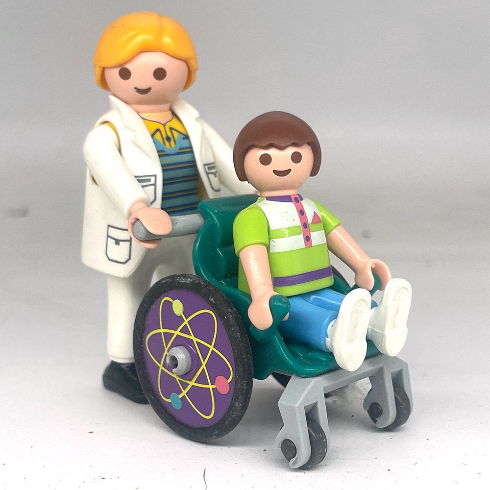 playmobil infirmière et fauteuil roulant playmobil infirmière et fauteuil roulant