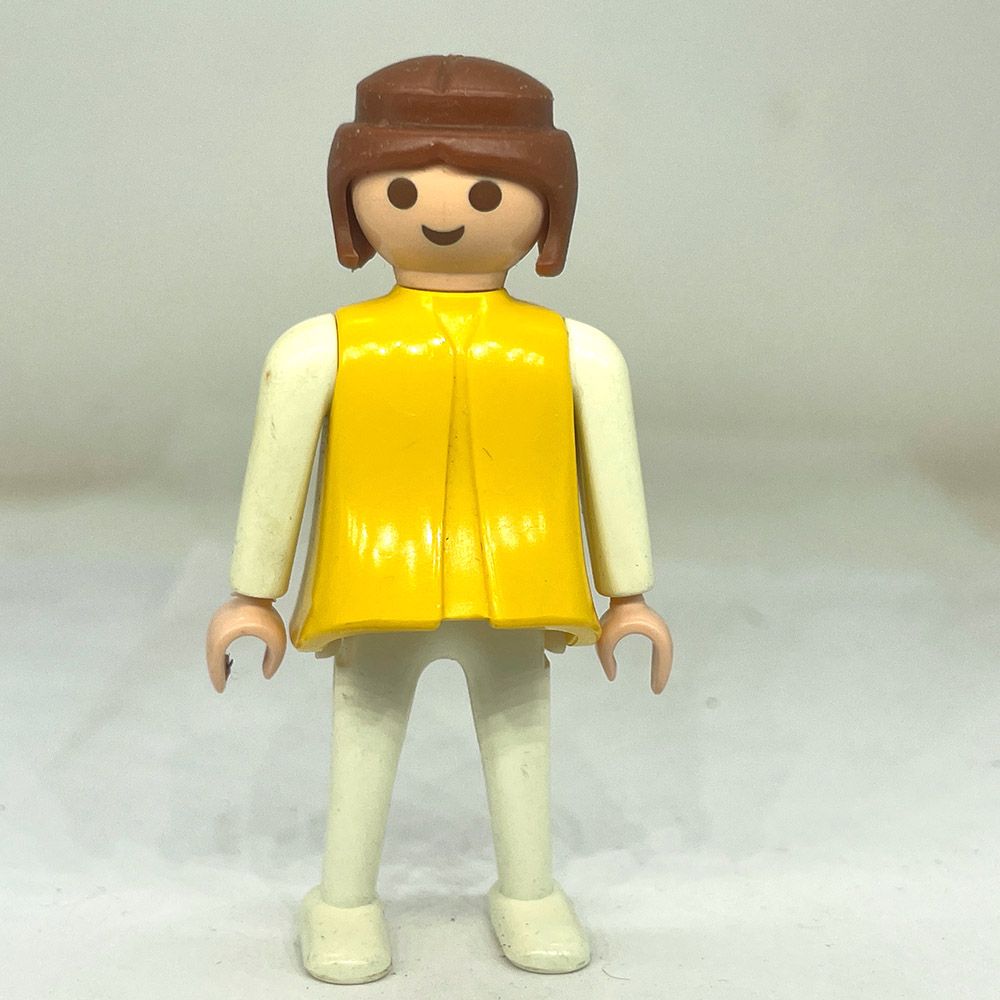 Playmobil femme vintage jaune blanc