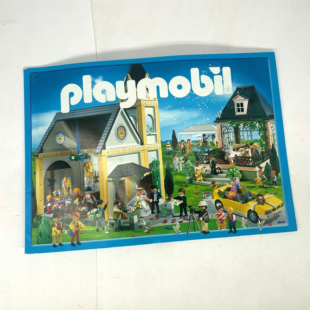Playmobil leaflet pub église