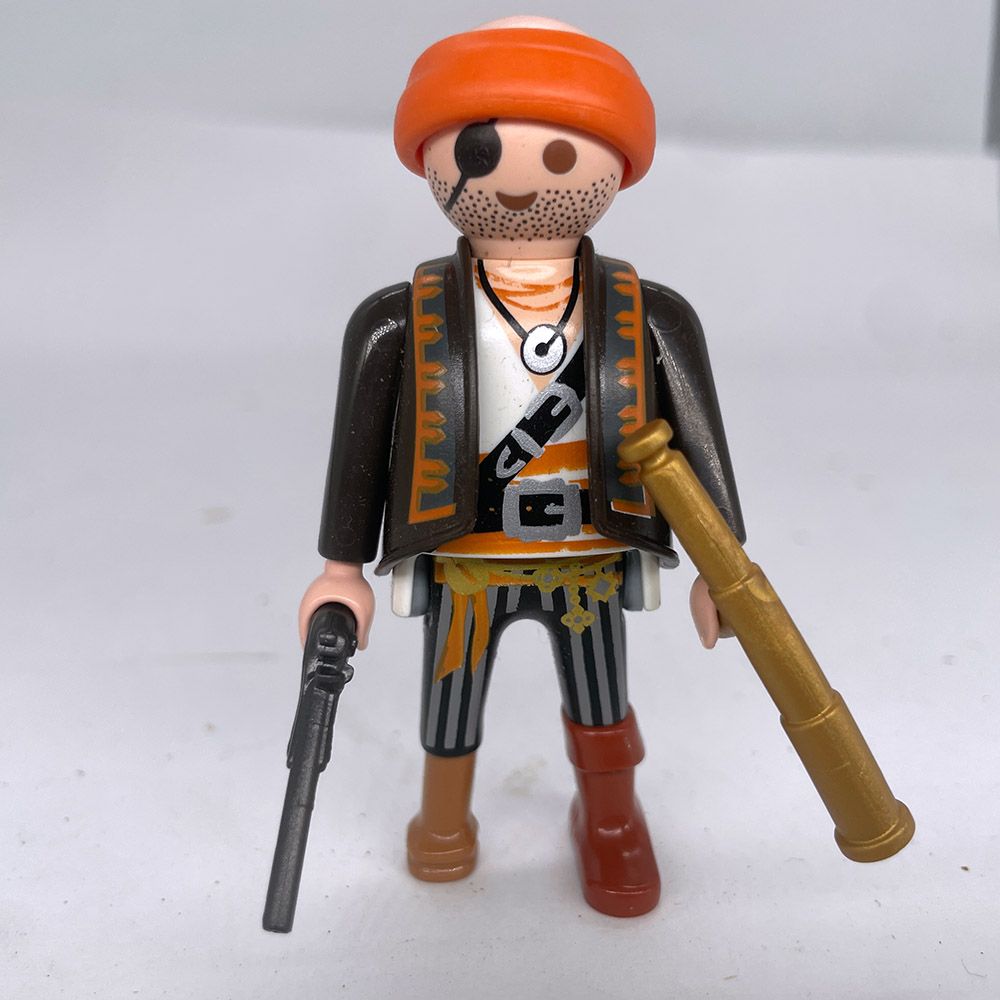 playmobil pirate chauve bandeau orange playmobil pirate chauve bandeau orange