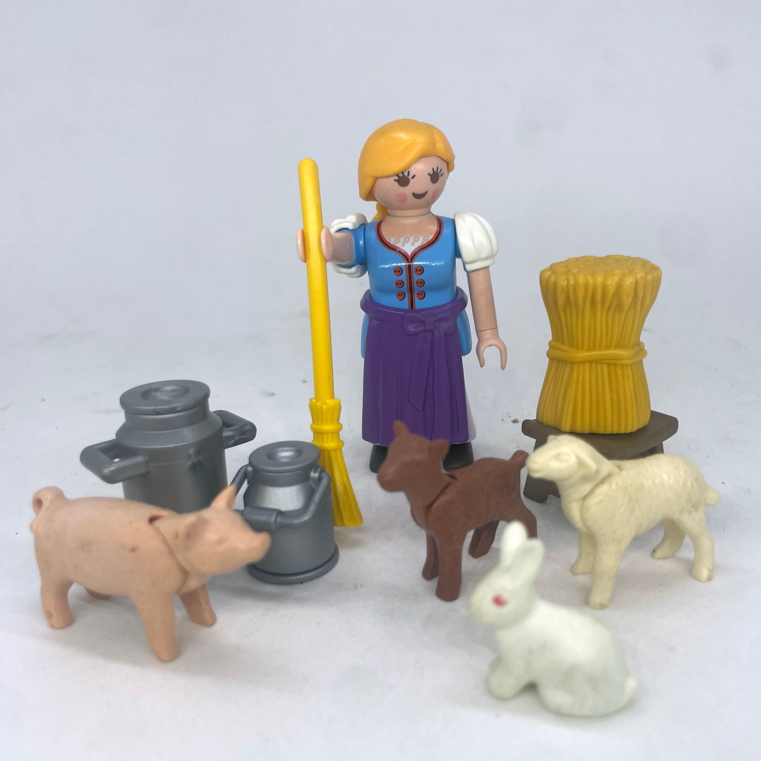 playmobil fermière et accessoires