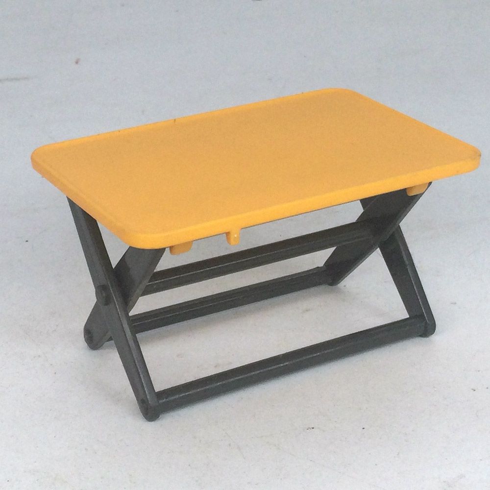 playmobil table de camping jaune
