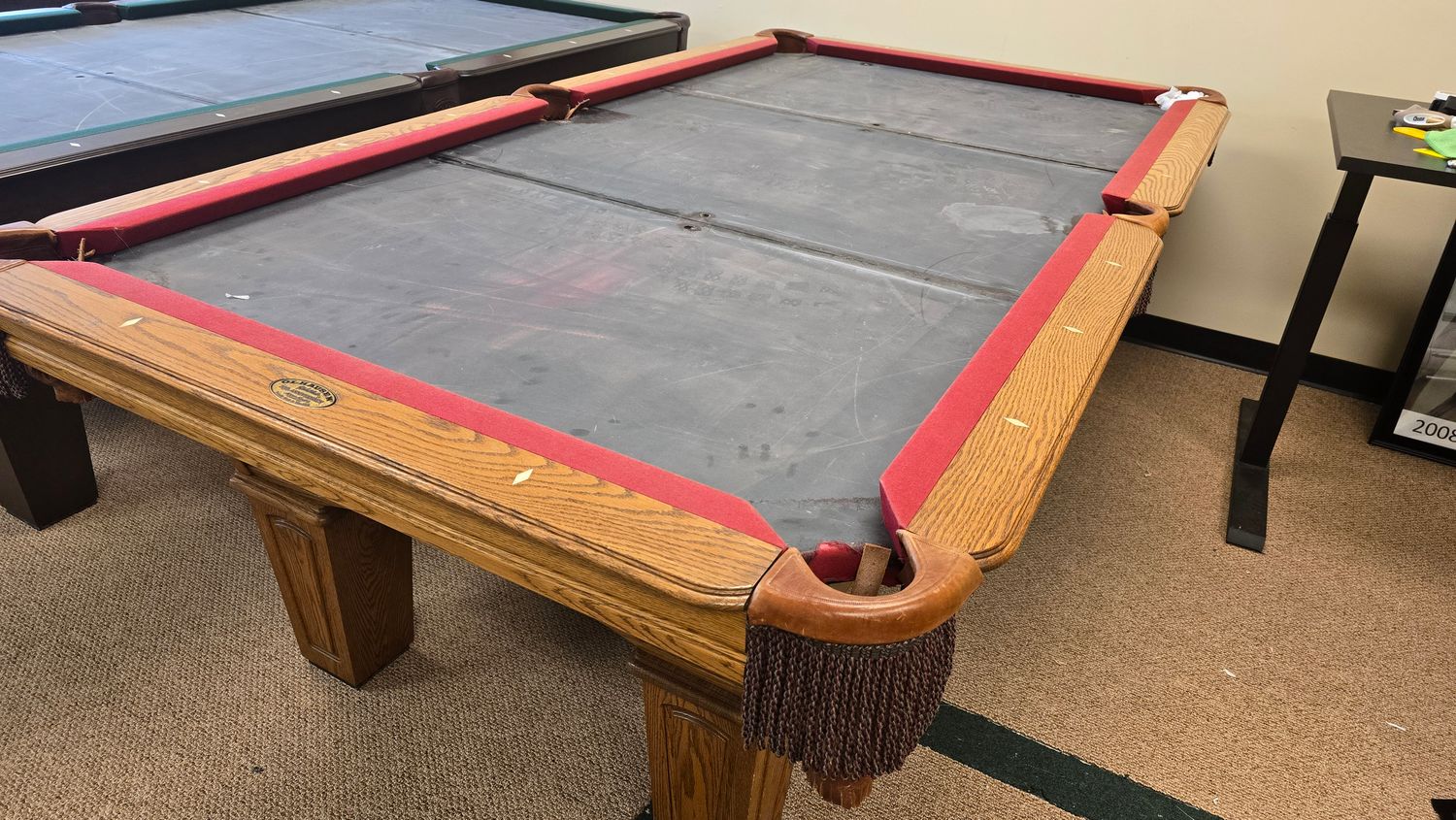 Used 8&#39; Olhausen Light Oak