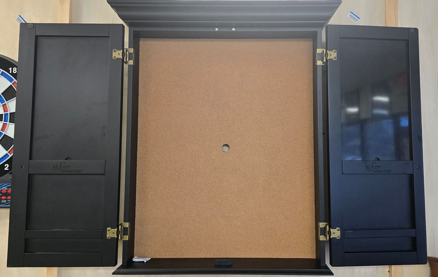 DBCW HJ Scott Windsor Dart Board Cabinet Black