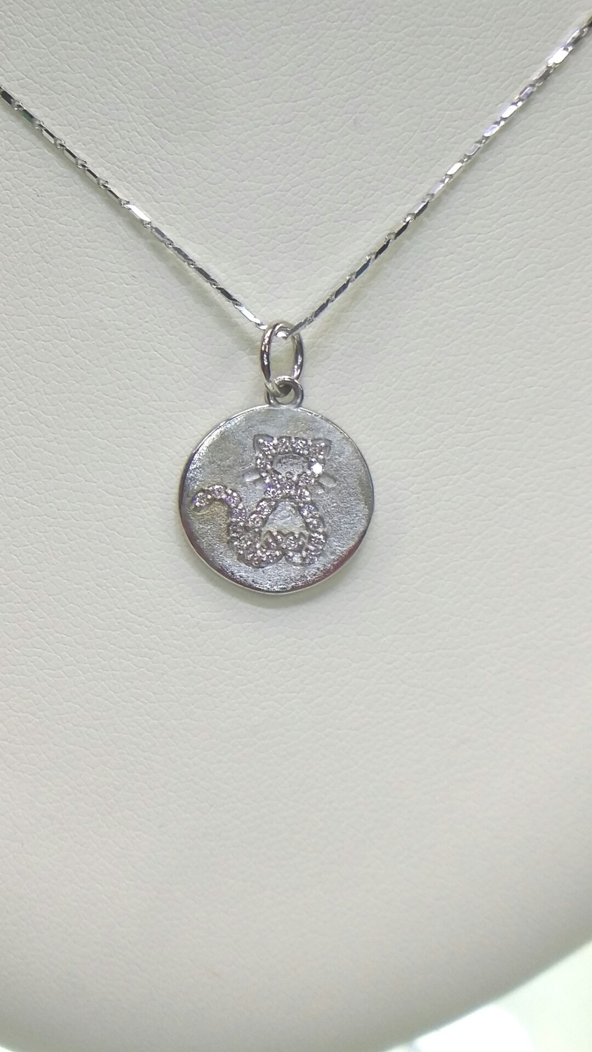 14Kt White Gold Diamond Cat Silhouette