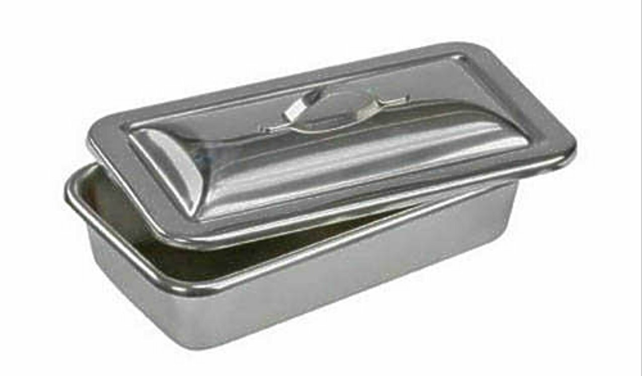 TECHMED ECONOMY STAINLESS STEEL INSTRUMENT TRAY WITH COVER AND STRAP HANDLE 8.75” x 5” x 2”