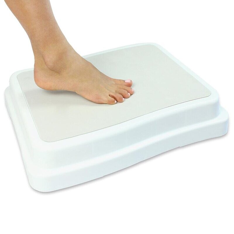 VIVE HEALTH 4" BATH STEP STOOL, TEXTURED PLATFORM 19" X 16.5" UP TO 400 LBS