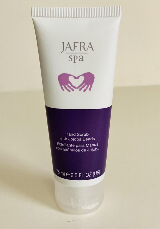 Handpeeling mit Jojoba-Kügelchen Handpeeling mit Jojoba-Kügelchen