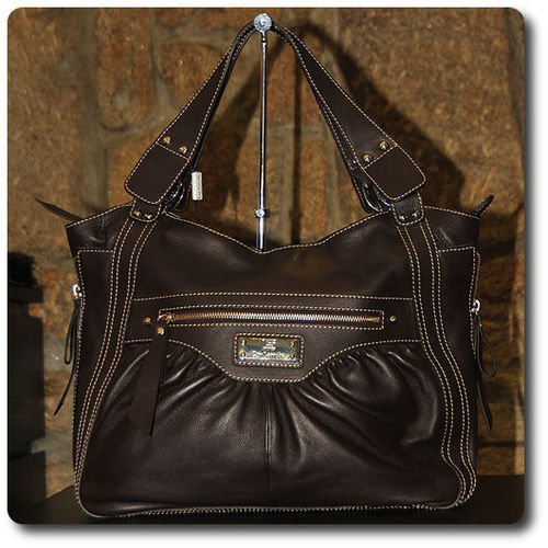 Bolso F napa marrón