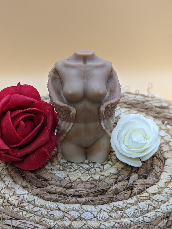 Corps de femme ange