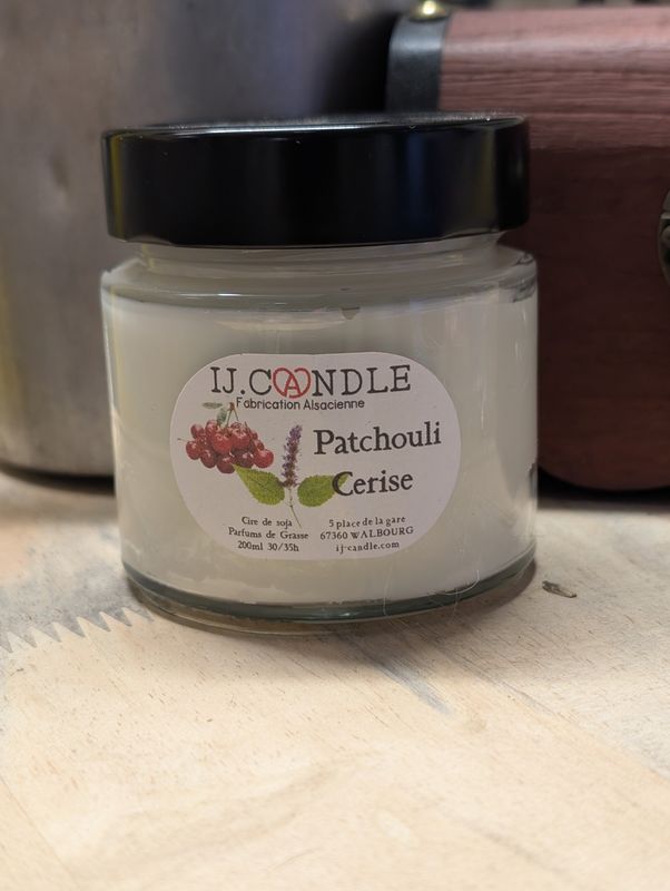 Patchouli cerise