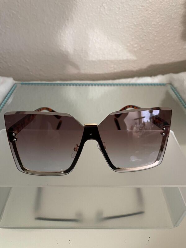 Large Frame Sunglasses- Leopard Print