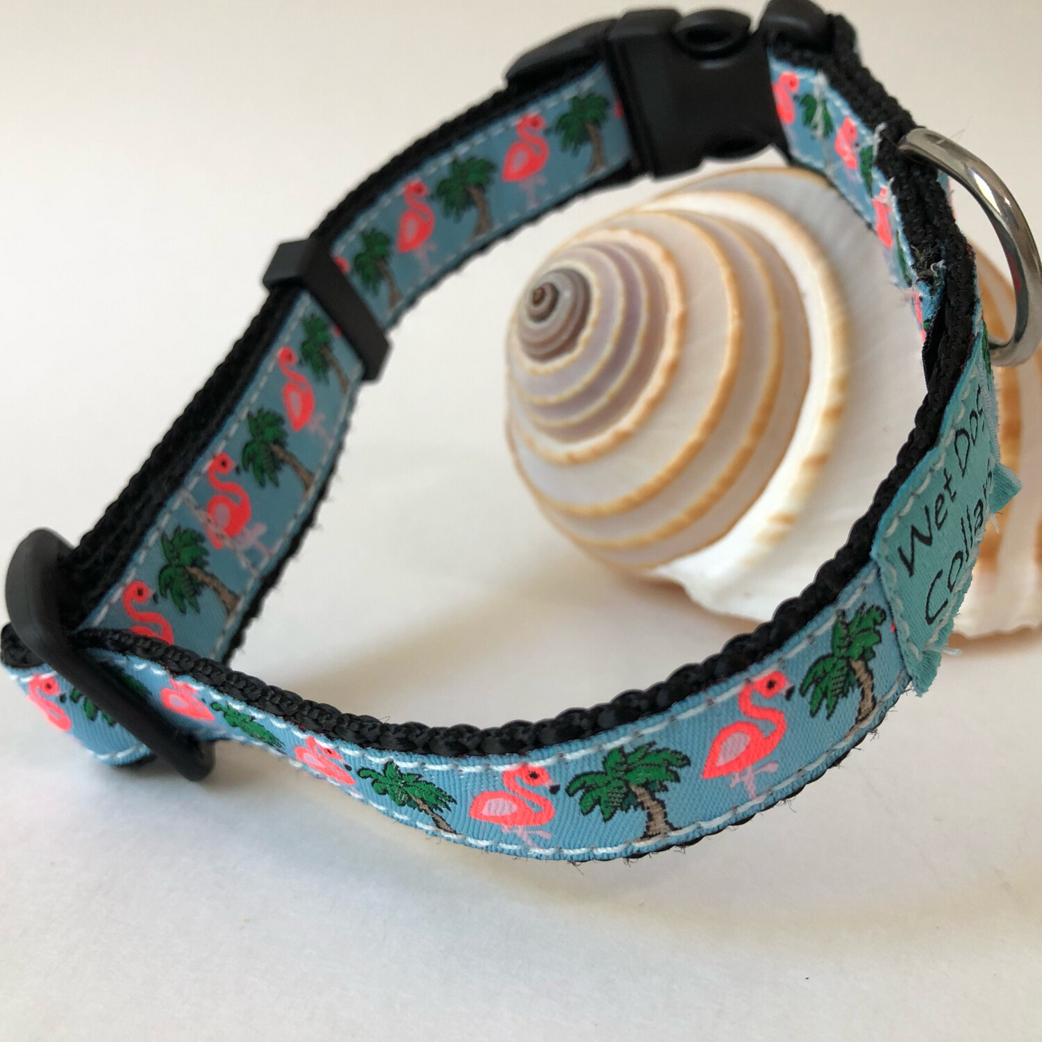 Conchy the Flamingo Narrow Dog Collar
