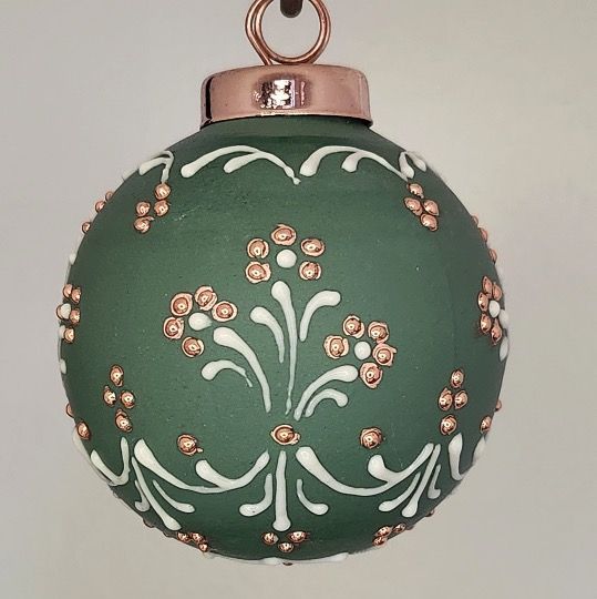Windflowers Porcelain Christmas Ornament: Gold & White on Green 2.5"