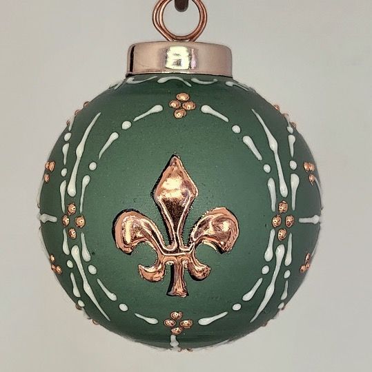 Fluer Di Lis Porcelain Christmas Ornament: Gold & White on Green 2.5"