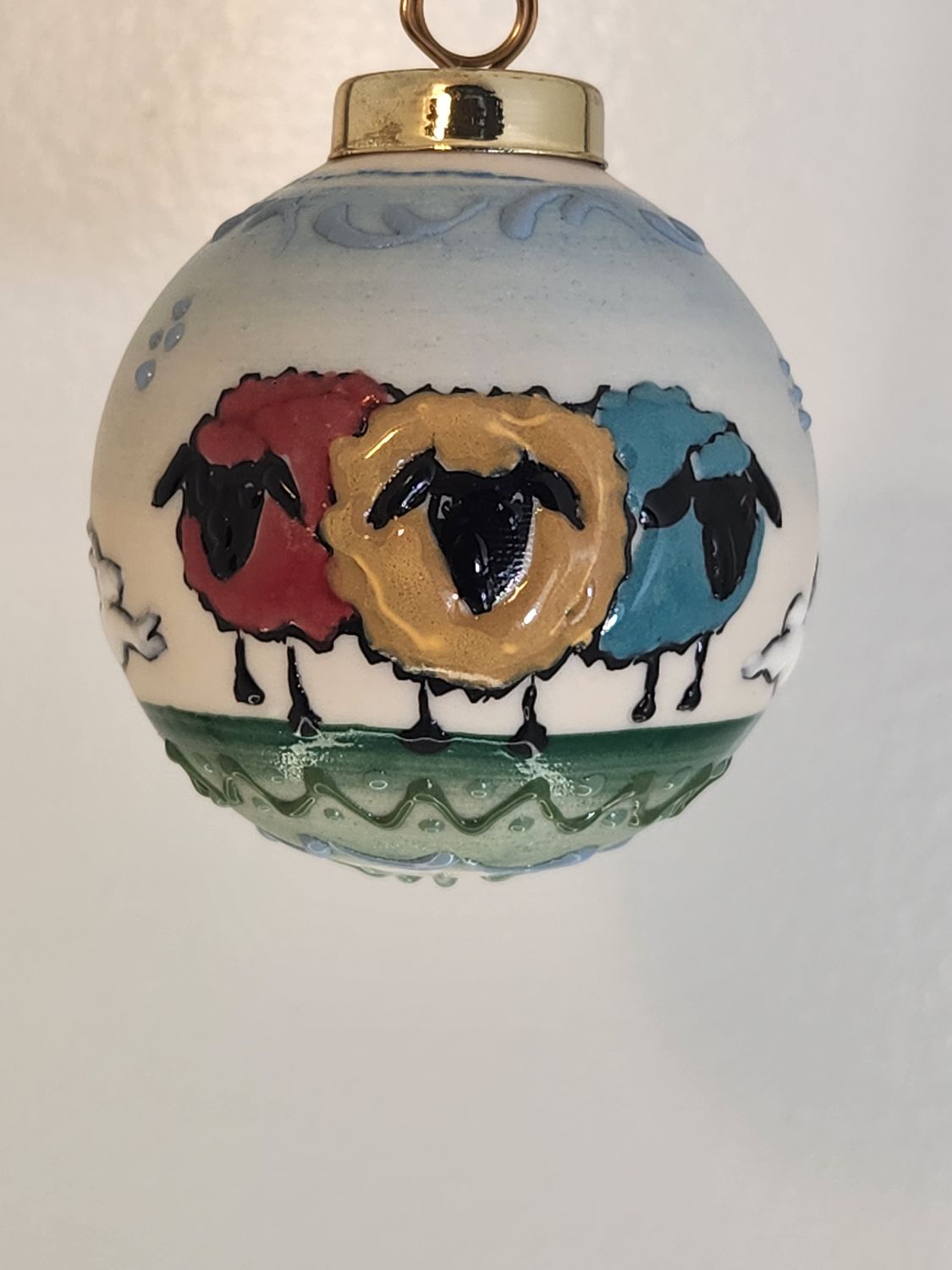 Ivory Ball with Sweater Ready Sheep  2.5"