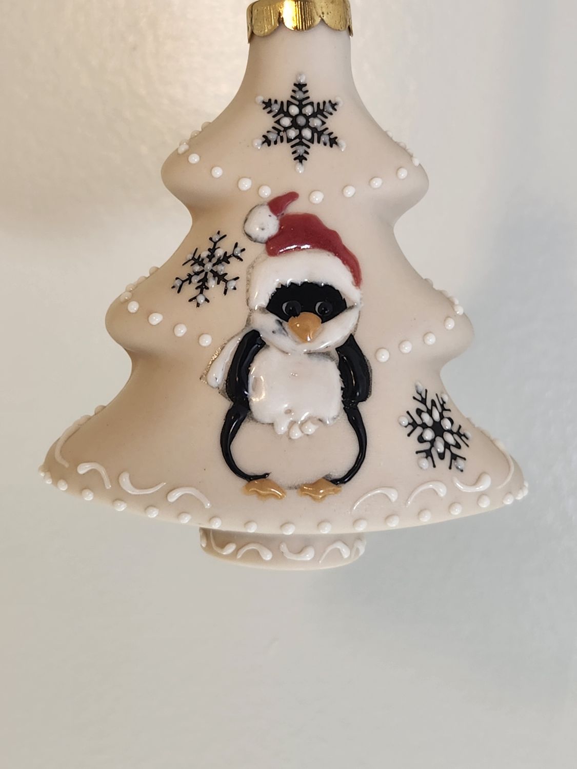 Ivory Tree Penguin Christmas 3.5"