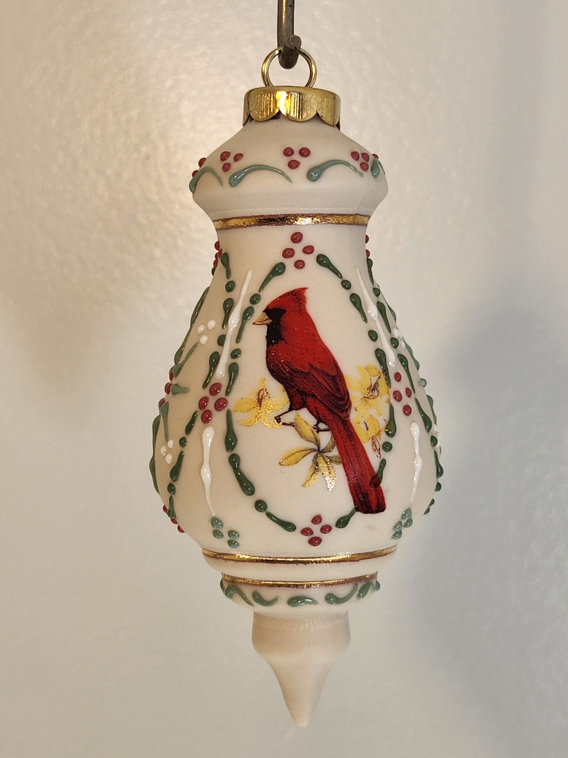 Ivory Galloway with Cardinal Image 4.25"