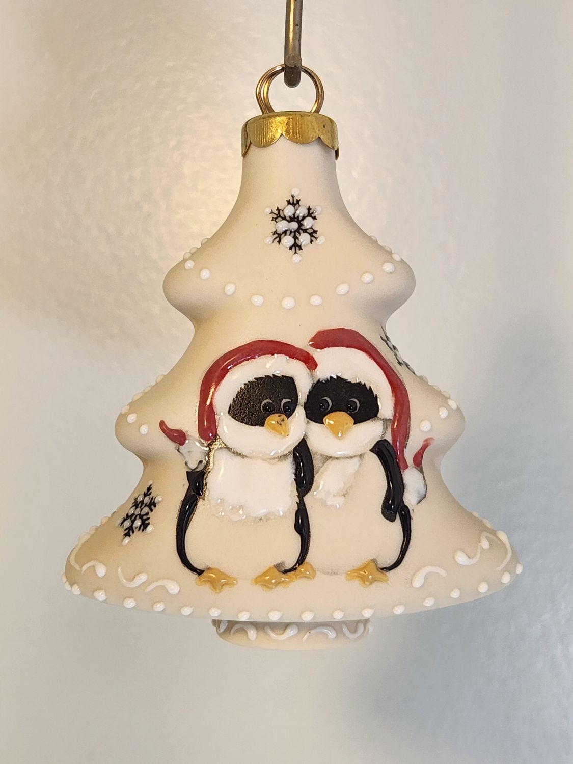 Ivory Tree with Engaged Penguin Couple 2.5"