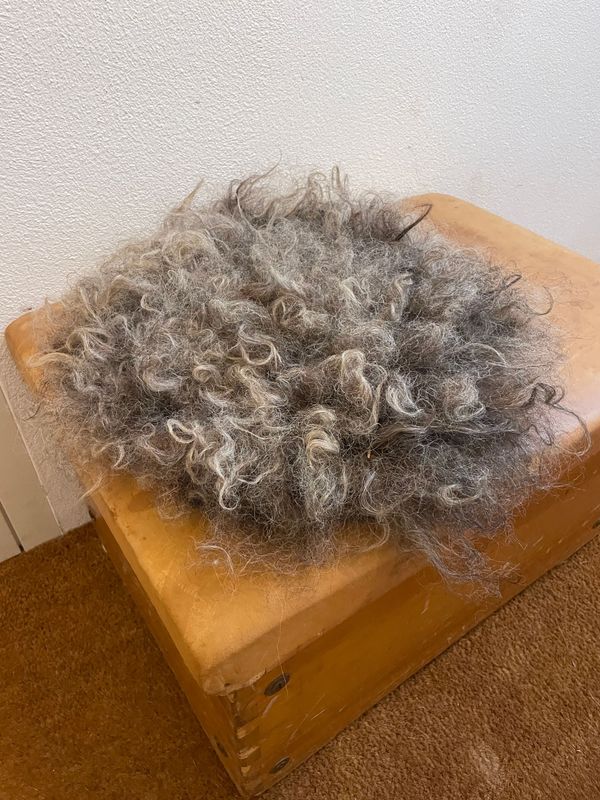 NEU - Sitzkissen "Pomm"  graublau und dunkelgrau