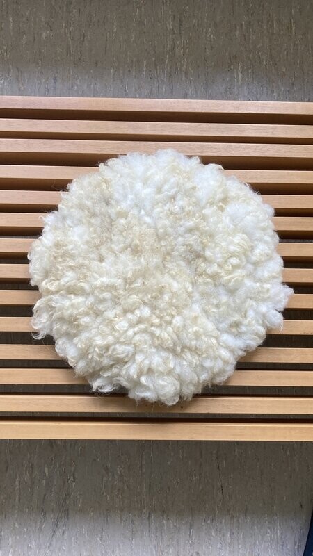 Sitzkissen "Natur", der Klassiker, das naturfarbene Schaf, dick und warm