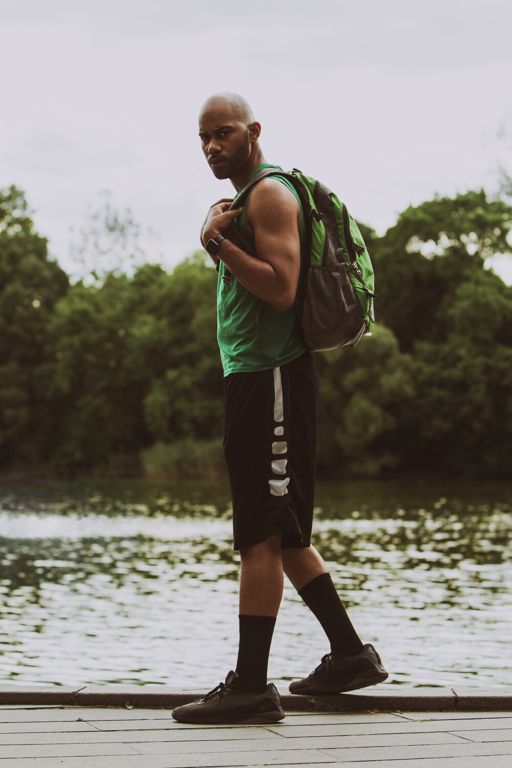 Von Middleton Light Trees Solar bag