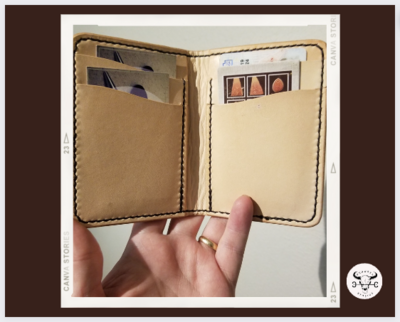VERTICAL CARD WALLET - NATURAL