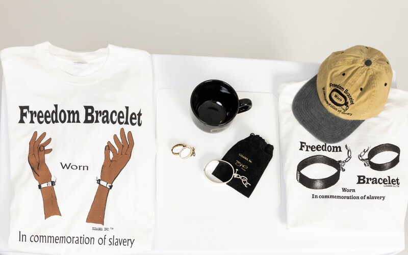 Vintage Signature Freedom Bracelet T-Shirts