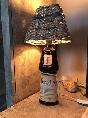 Lampada Bottiglia Eco-Friendly con Paralume in Carta Riciclata Intrecciata