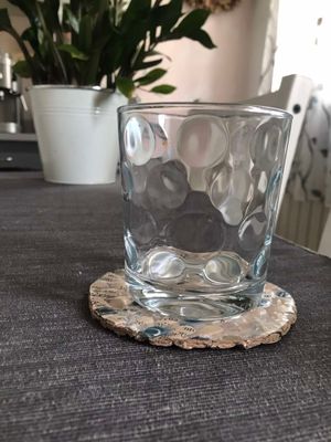 Sottobicchiere Artigianale in Carta Riciclata - 10 cm | Eco-Friendly e Idrorepellente