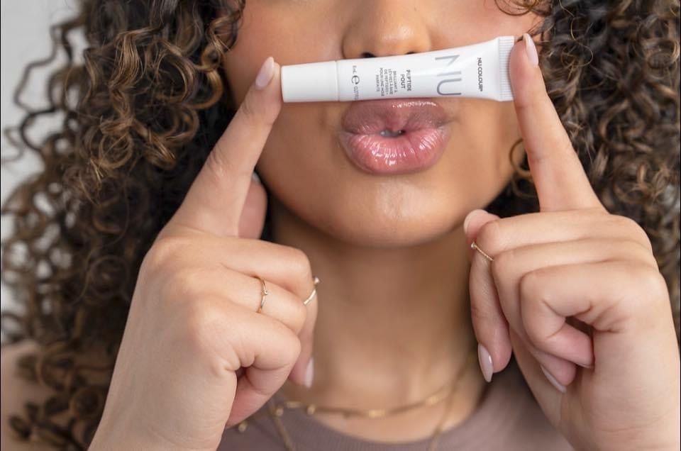 Lip Plumping Peptide Pout