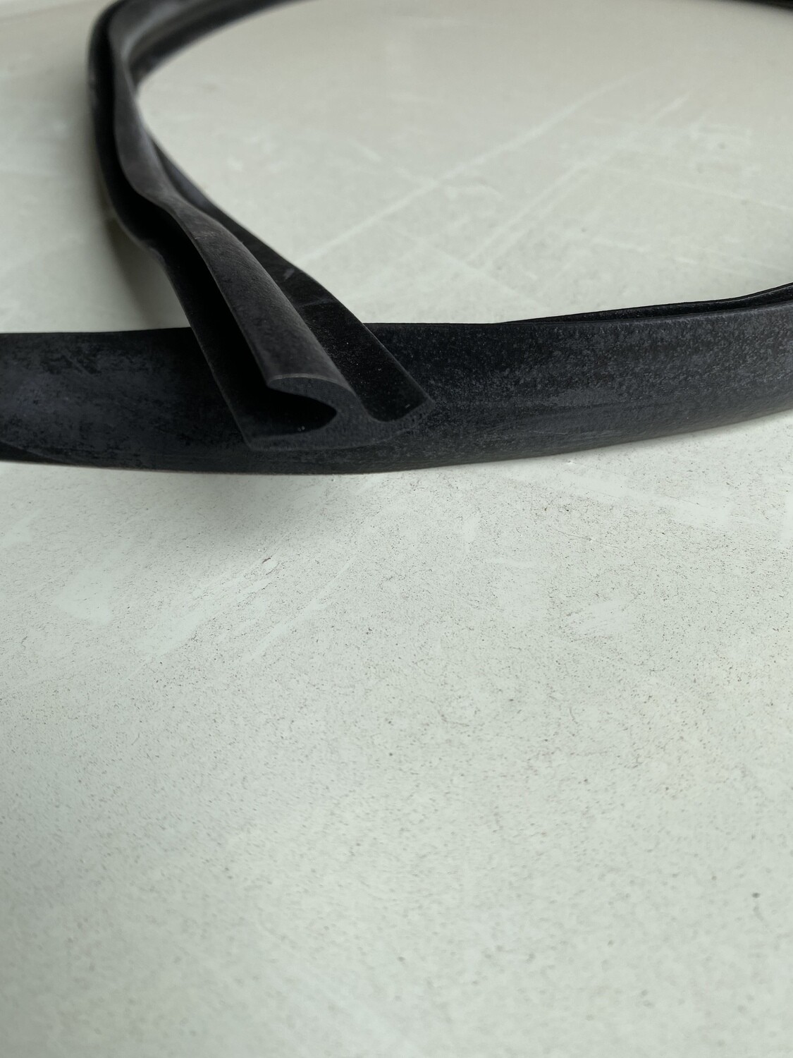 Cowl seal 240z 260z