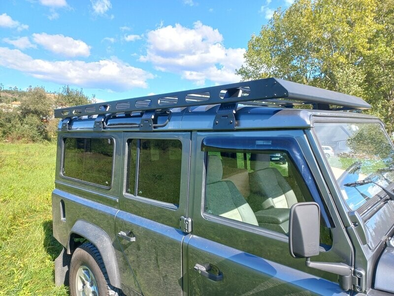 Grade Tejadilho HR Defender 110