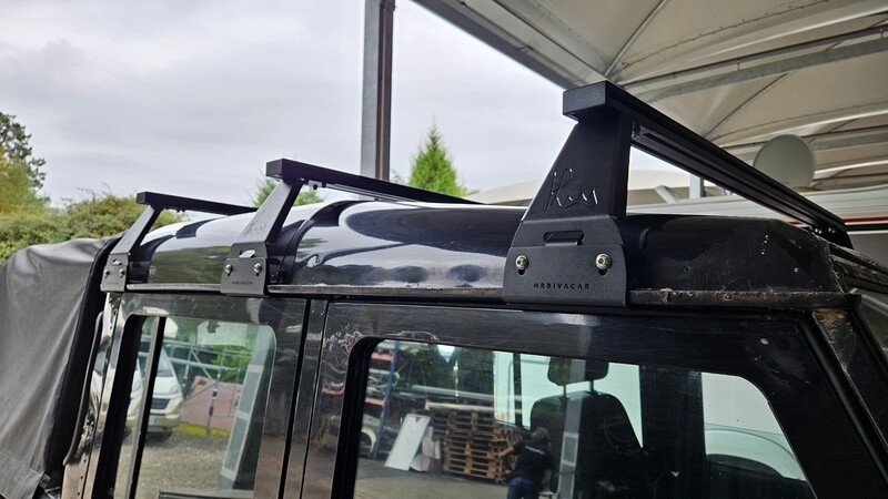 Barras Tejadilho HR Calha Água - LAND ROVER DEFENDER;